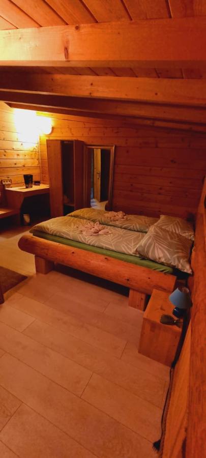 Guest House Mala Prica Zivinice Esterno foto