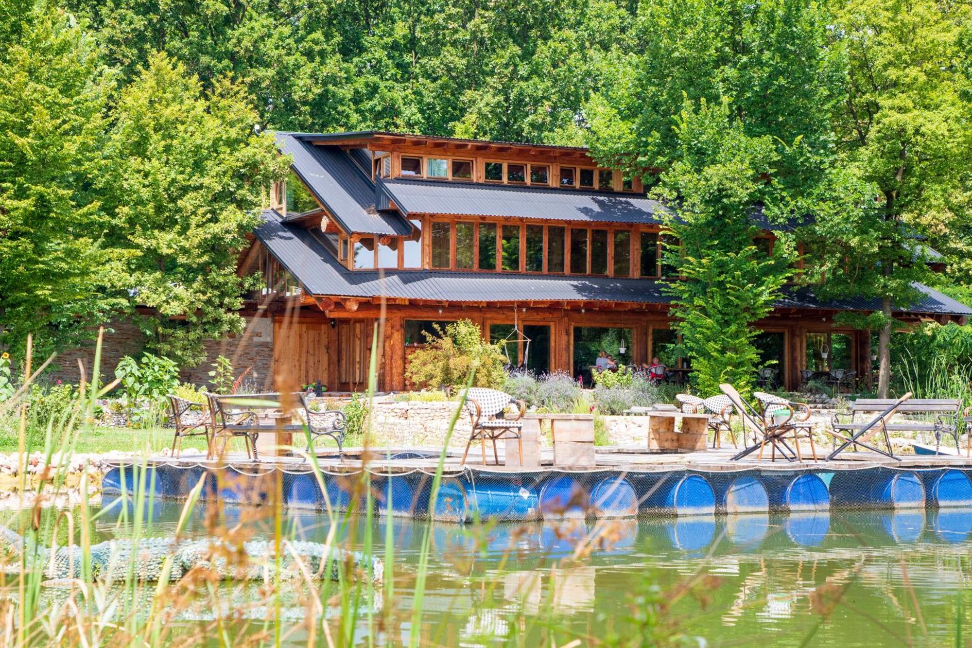 Guest House Mala Prica Zivinice Esterno foto